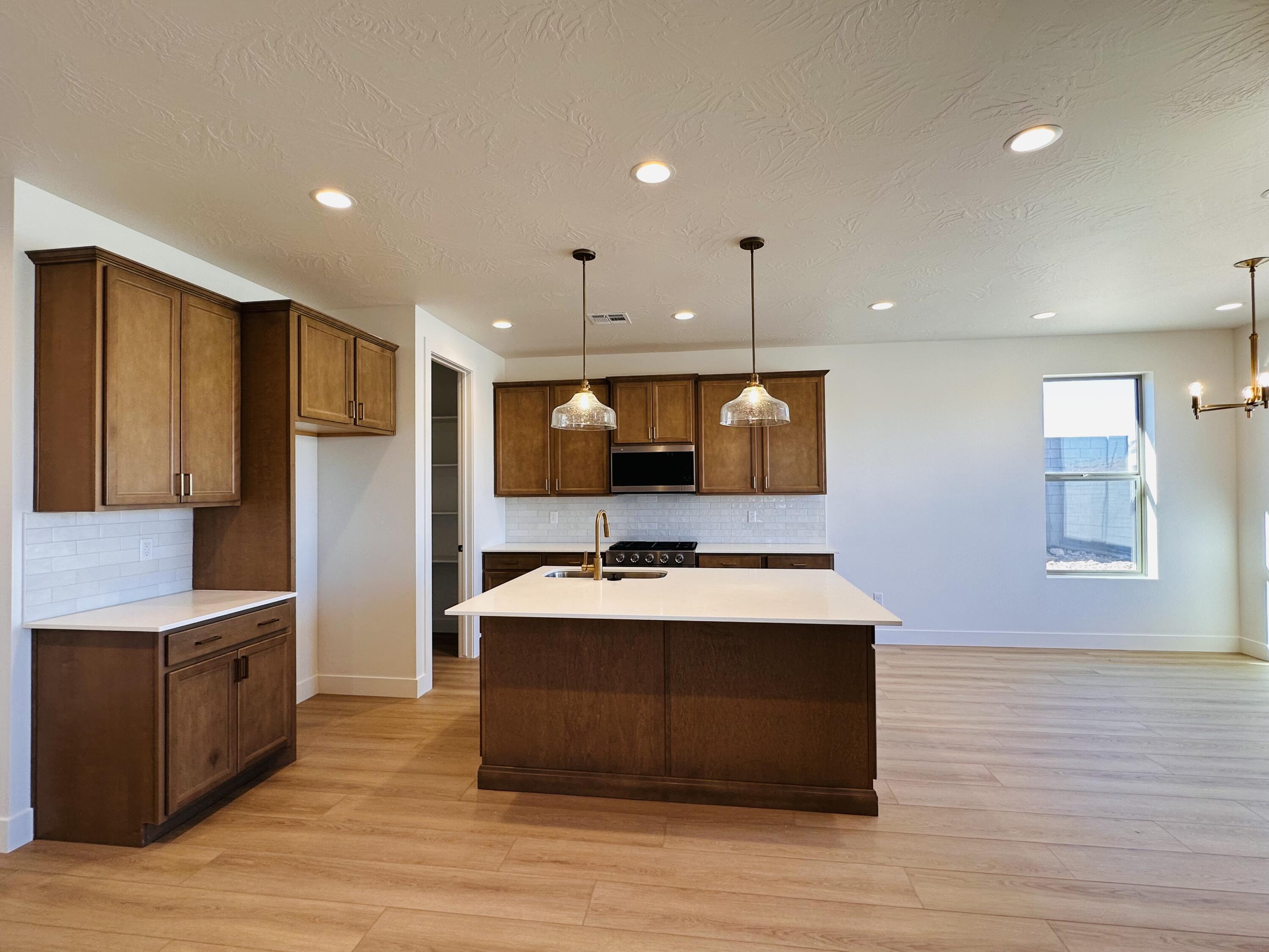 ROSALIA RIDGE AT DIVARIO - Residential