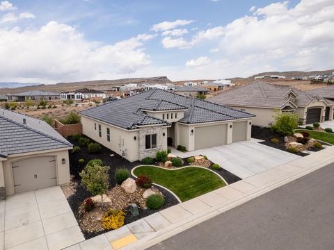 Tiny photo for 2737 W Trasimeno DR, Saint George, UT 84770 (MLS # 26-271769)