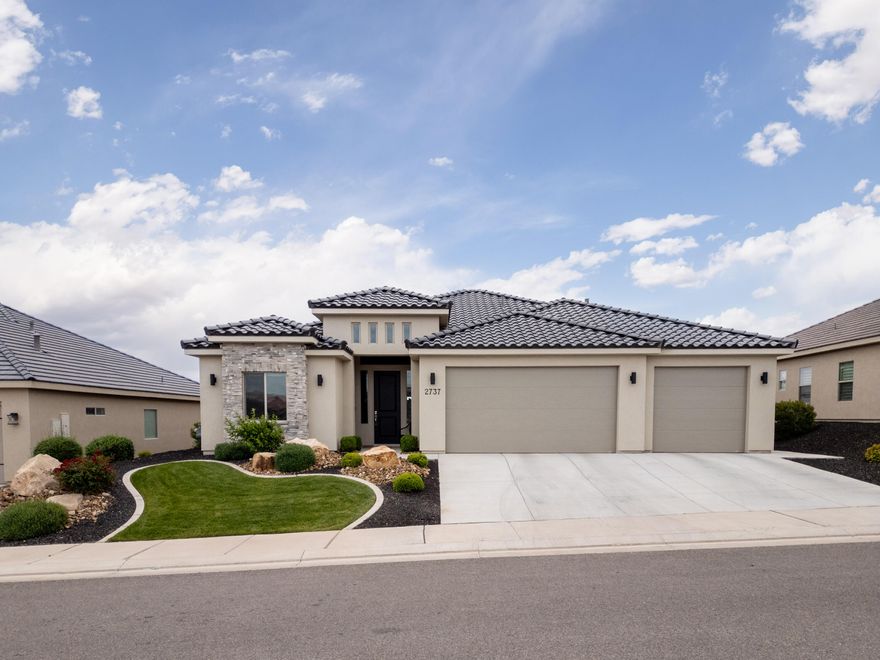 VIEWS! No houses behind you in a quiet neighborhood! Rear and front facing views. Home faces north. Refrigerator, Washer, and Dryer included.