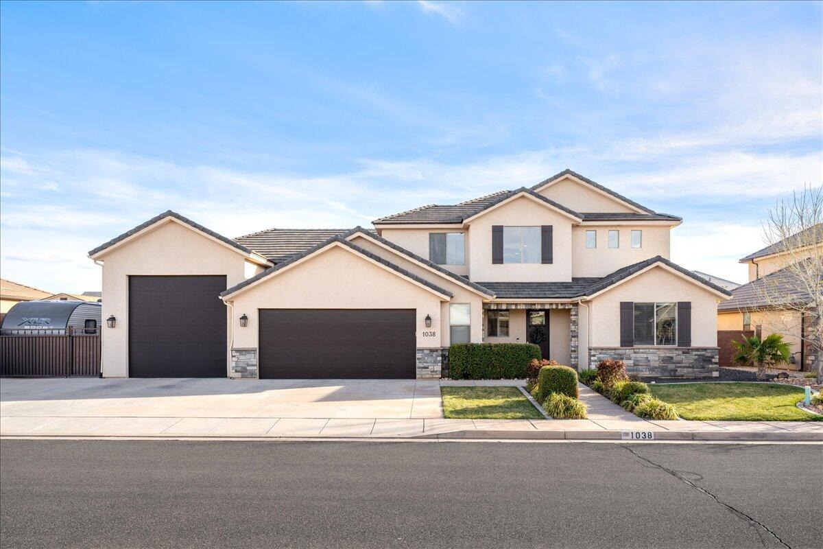 IRON HORSE - Residential