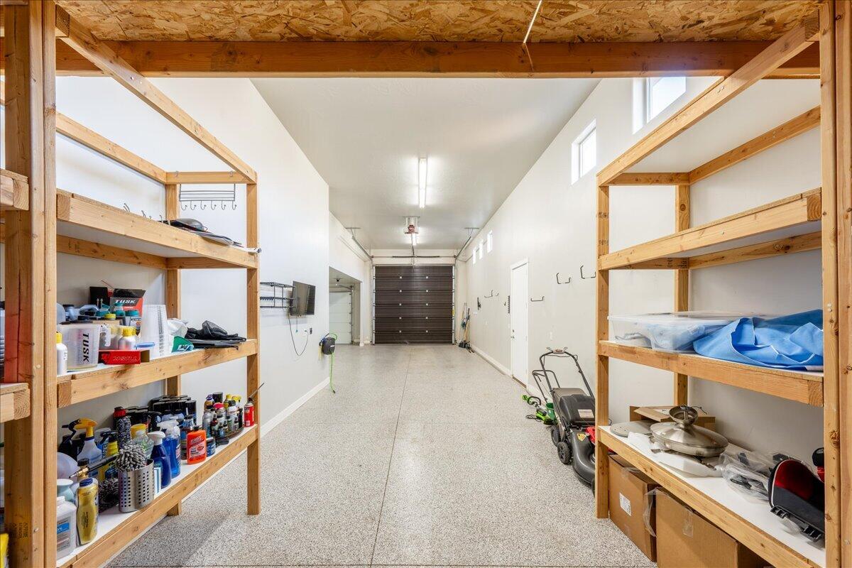 IRON HORSE - Residential