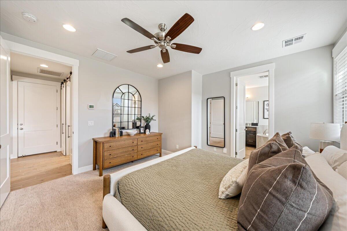 IRON HORSE - Residential