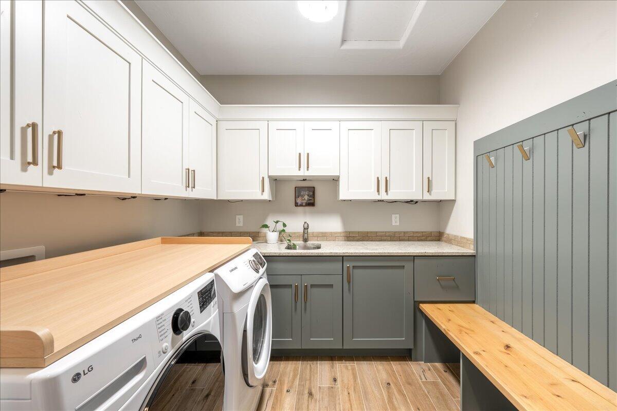 IRON HORSE - Residential