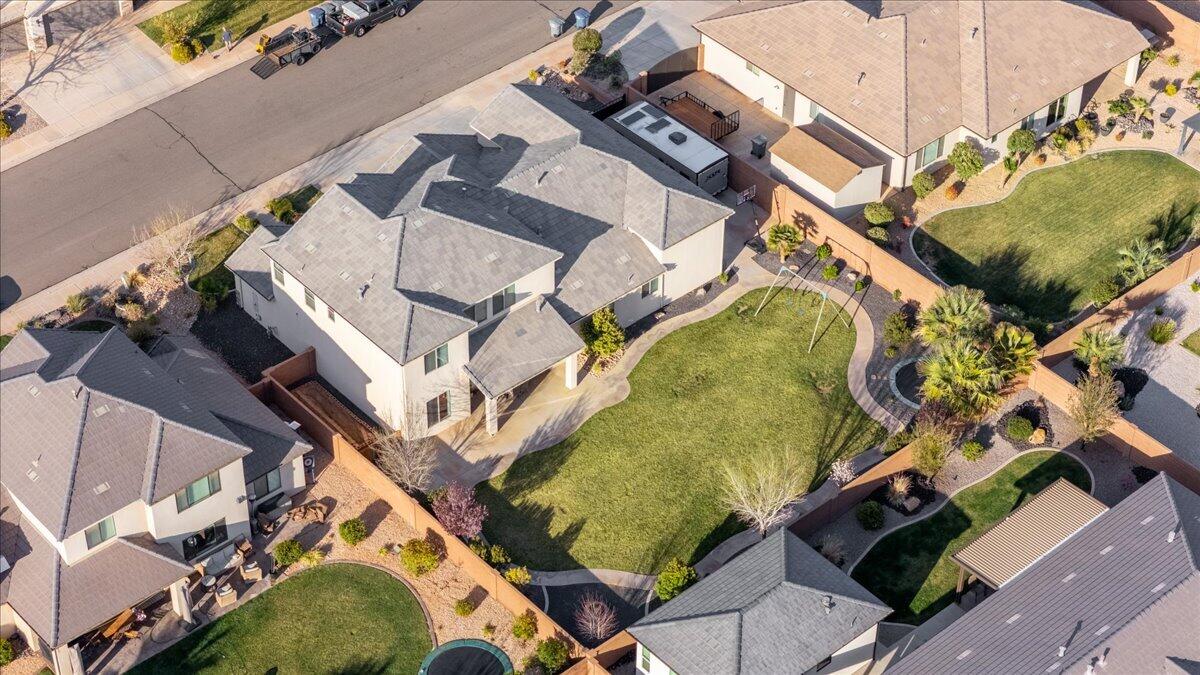 IRON HORSE - Residential