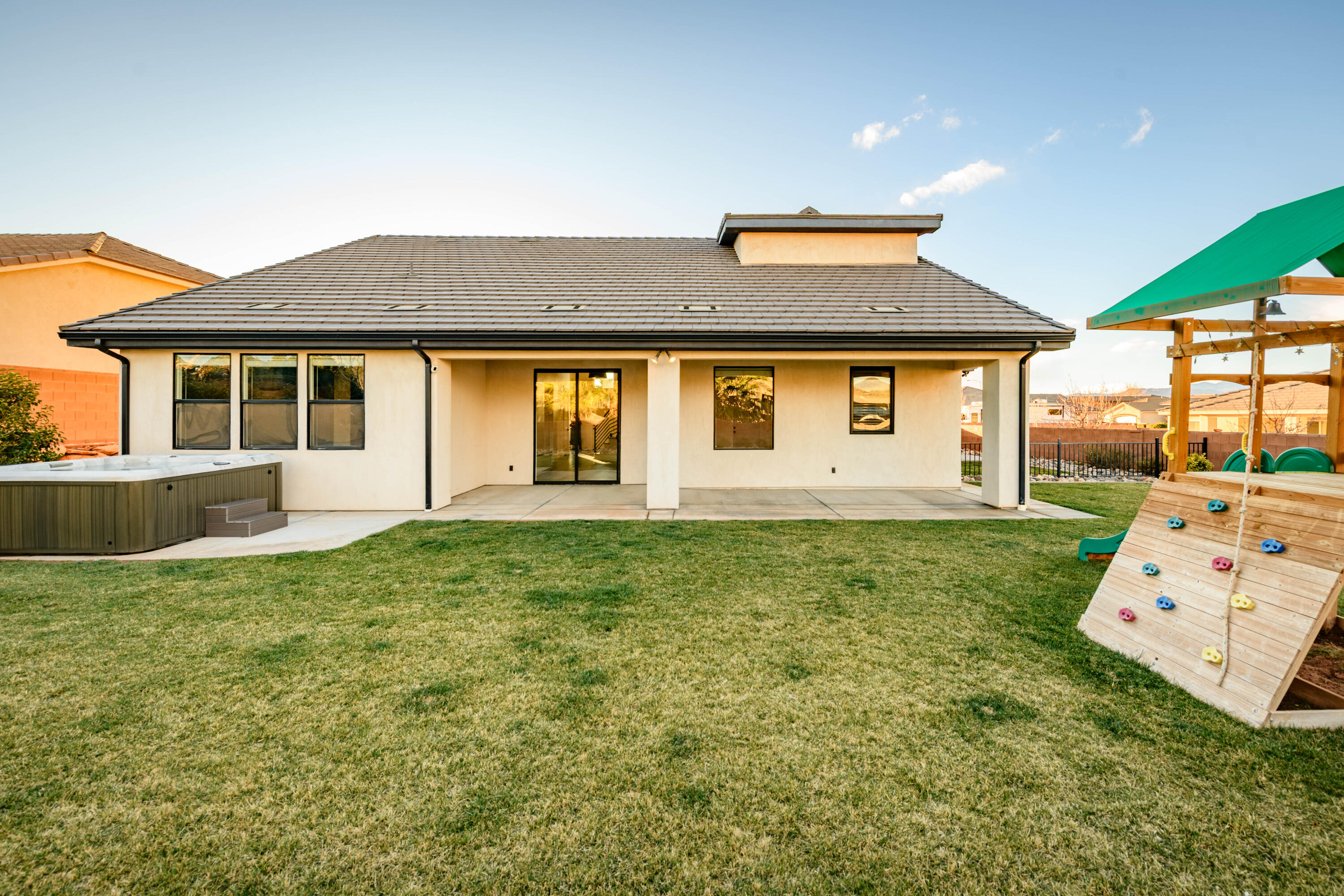 DIXIE SPRINGS - Residential