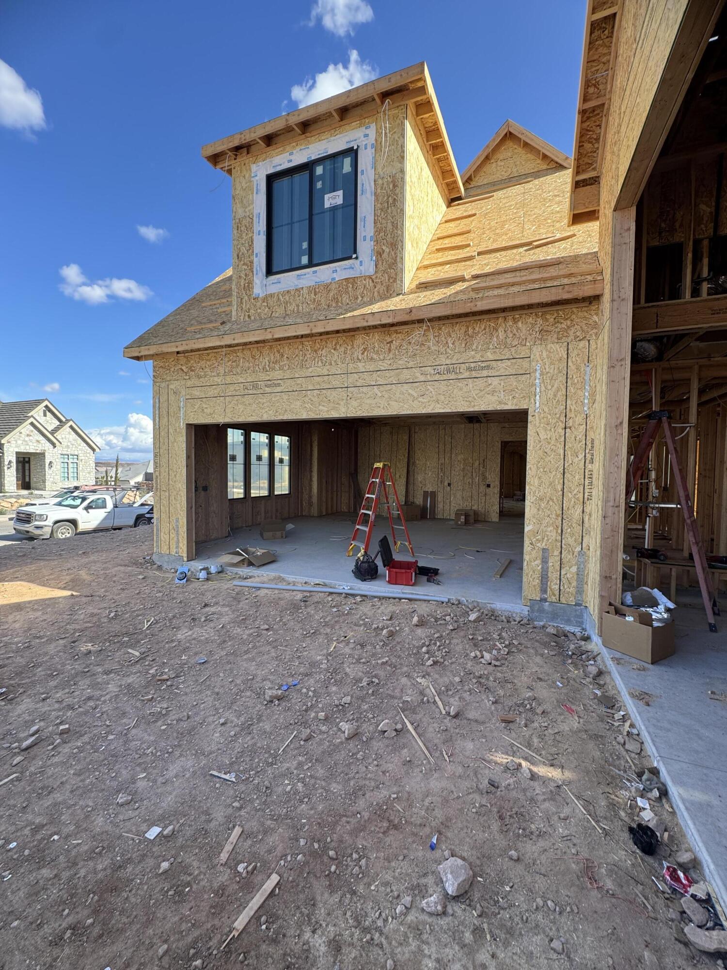 TONAQUINT HEIGHTS - Residential