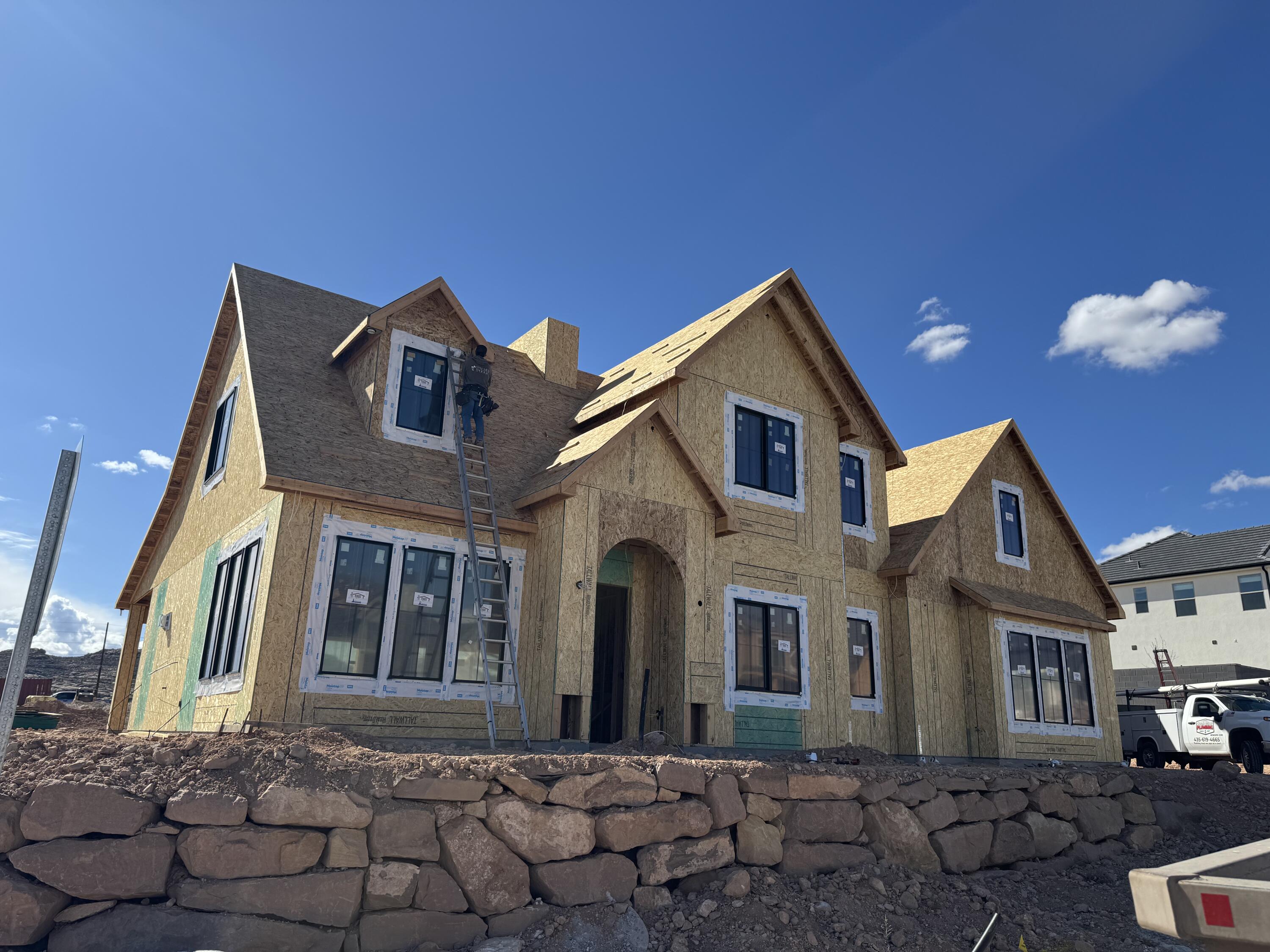 TONAQUINT HEIGHTS - Residential