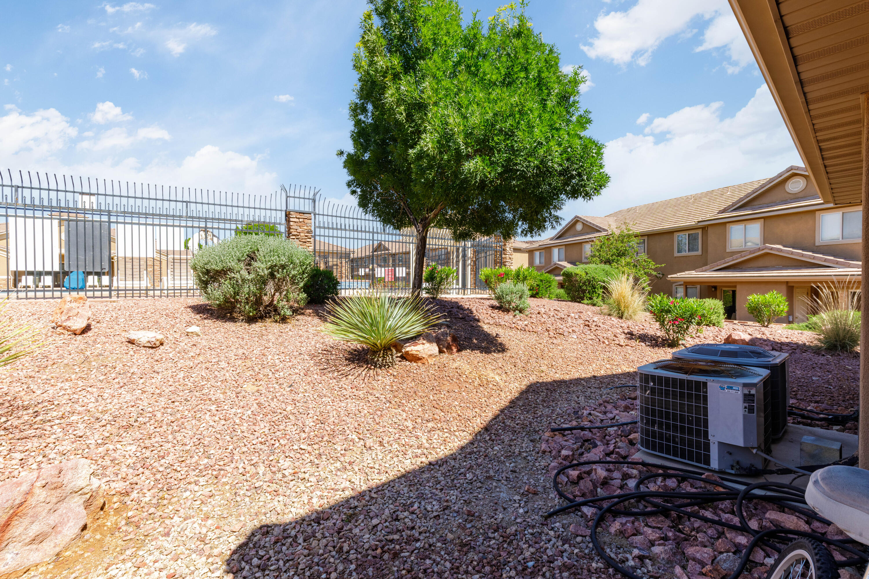 HIDDEN VALLEY TOWN HOMES - Residential