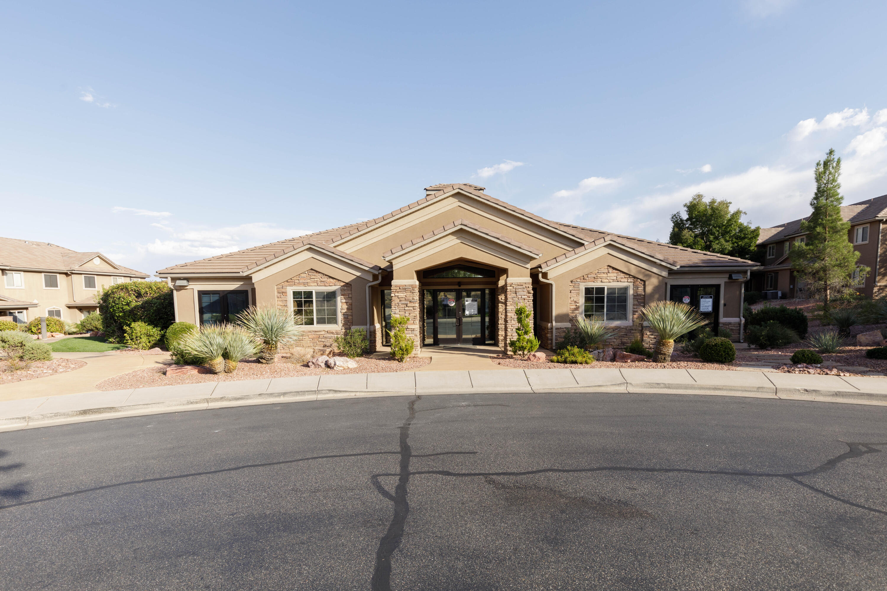 HIDDEN VALLEY TOWN HOMES - Residential