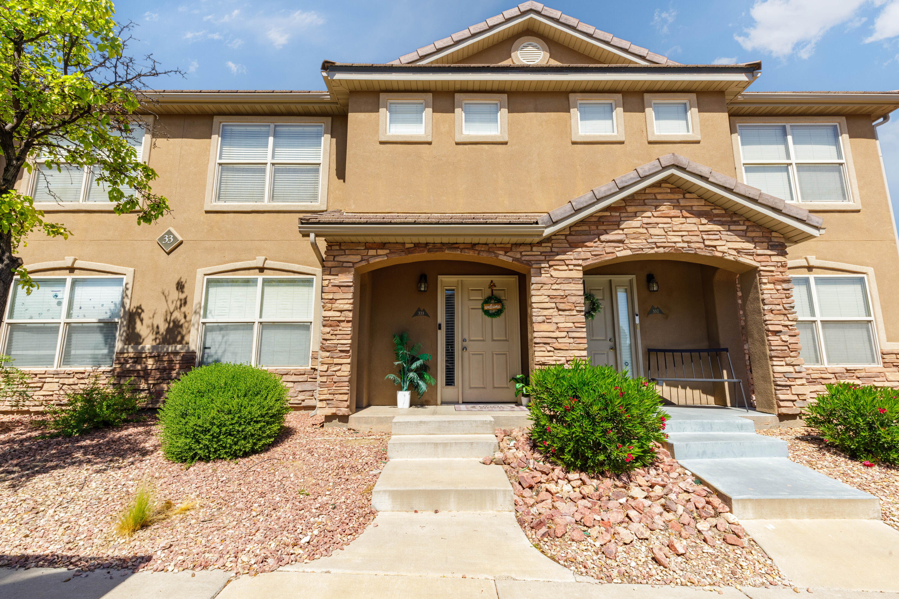 HIDDEN VALLEY TOWN HOMES - Residential