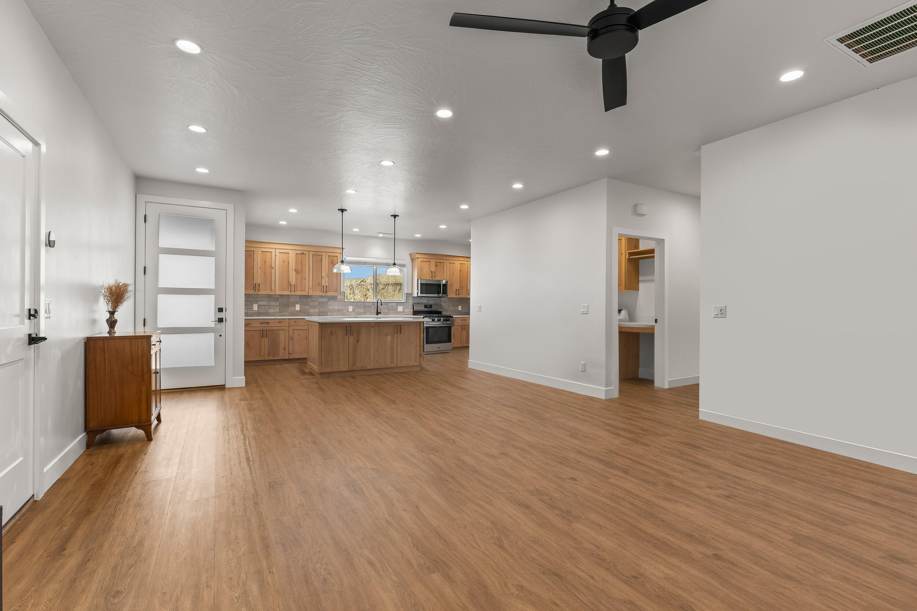 GREEN ACRES NORTH VIEW - Residential