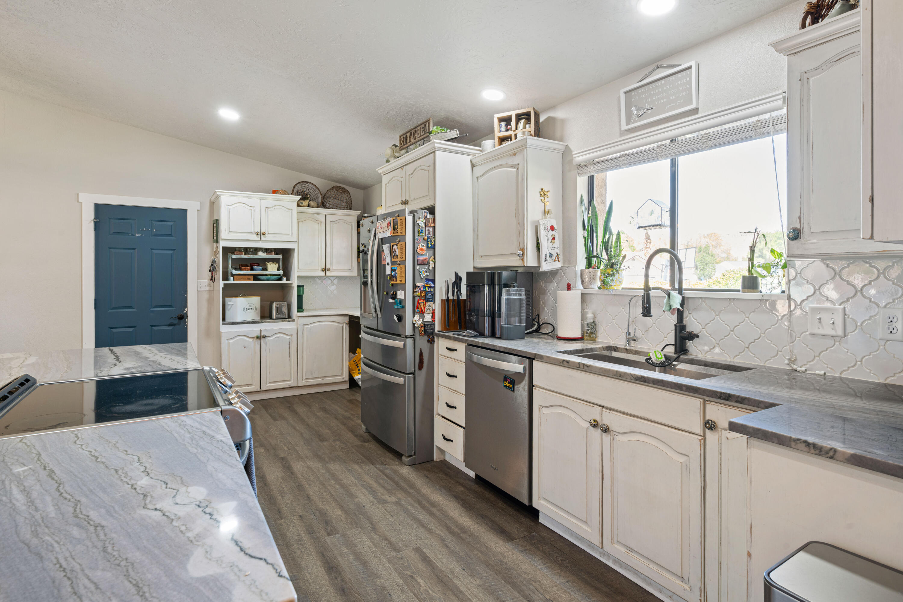 BLOOMINGTON HILLS - Residential