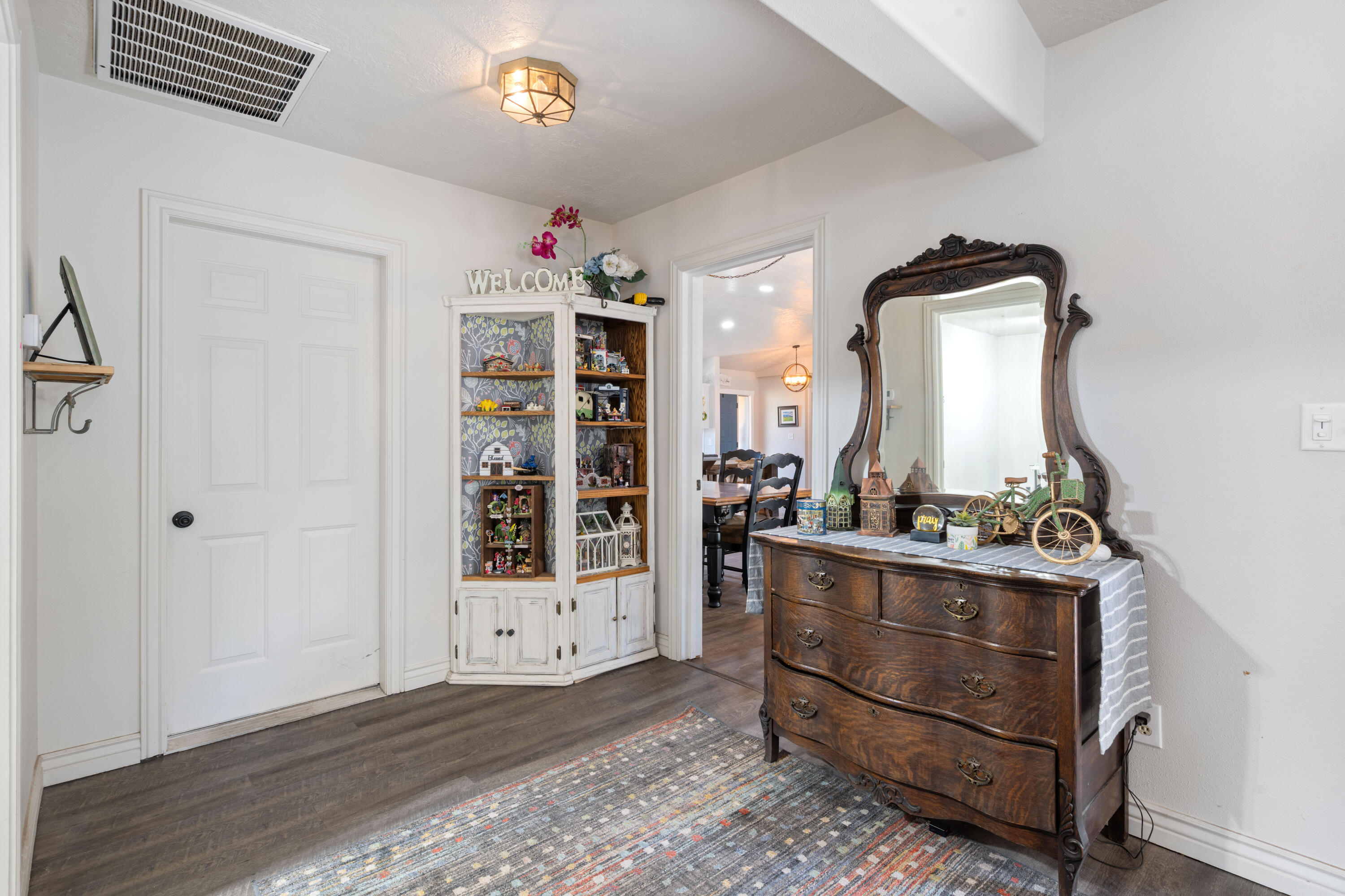 BLOOMINGTON HILLS - Residential