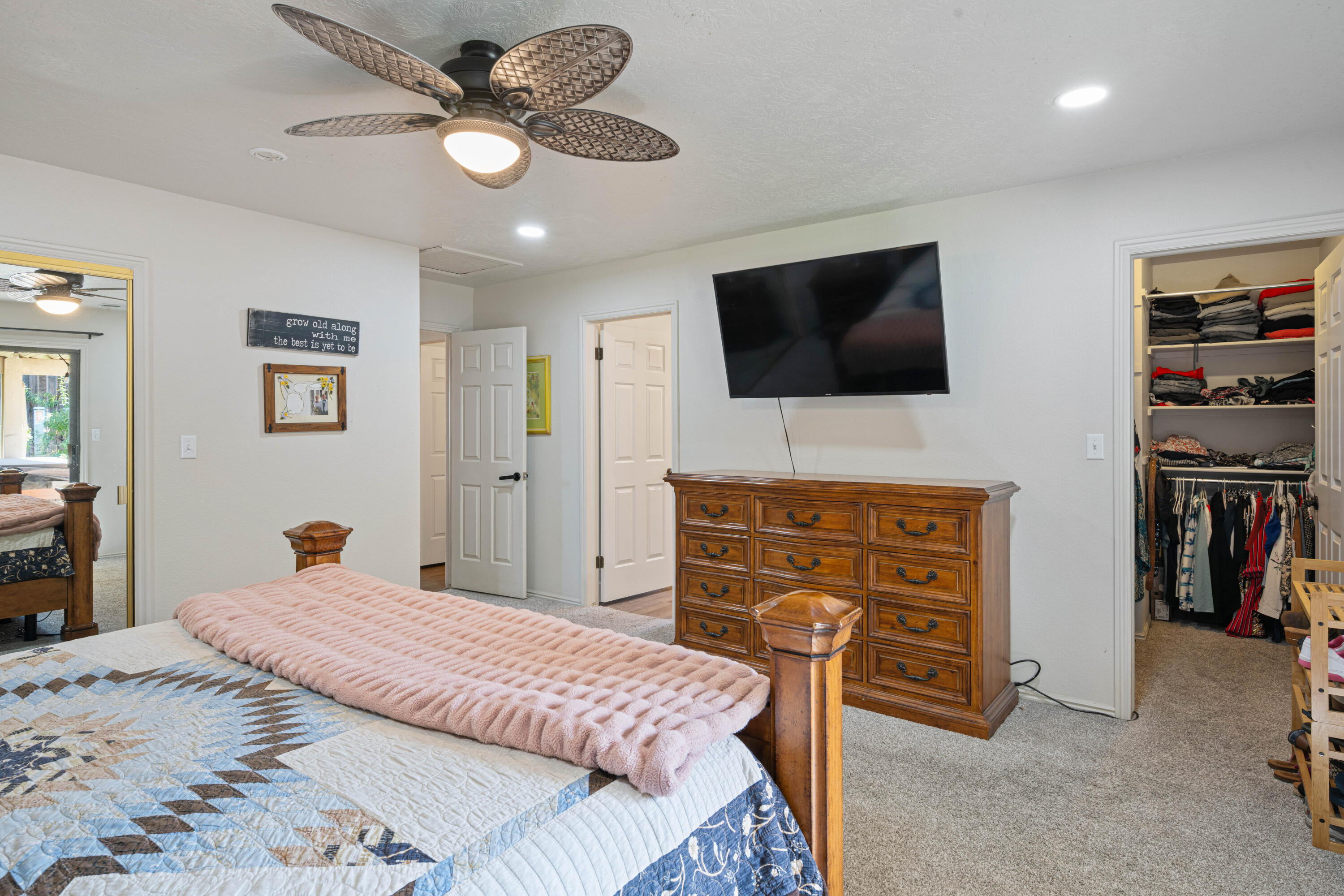 BLOOMINGTON HILLS - Residential