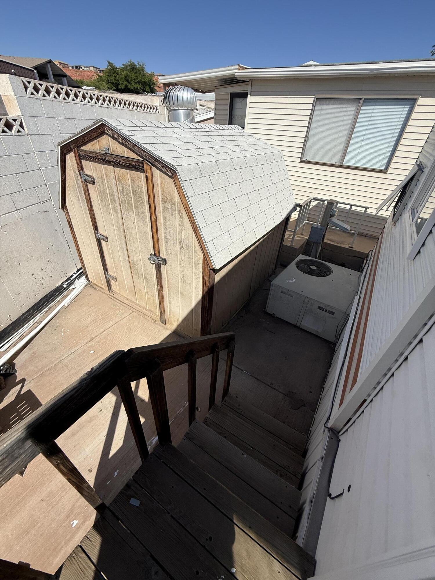 CANYON BREEZE RV RESORT - Residential