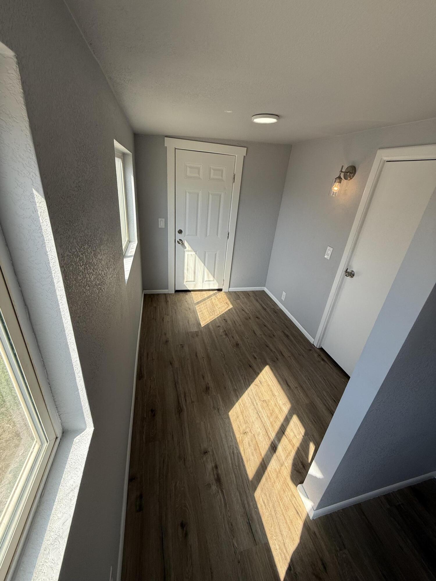 CANYON BREEZE RV RESORT - Residential