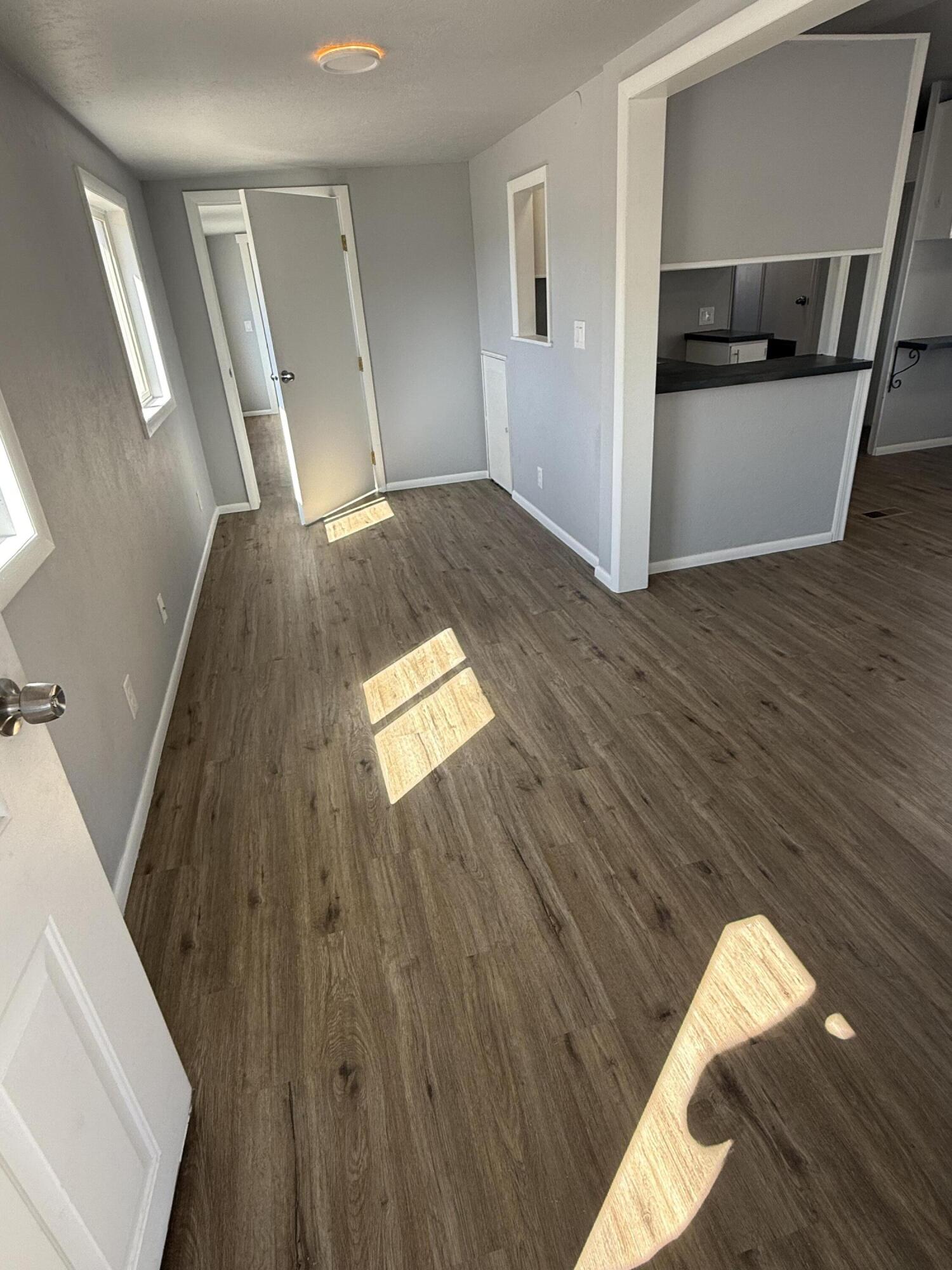 CANYON BREEZE RV RESORT - Residential