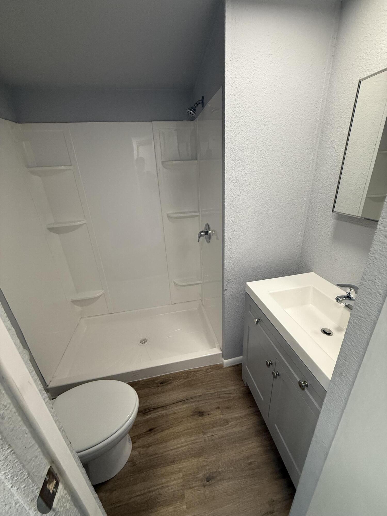 CANYON BREEZE RV RESORT - Residential