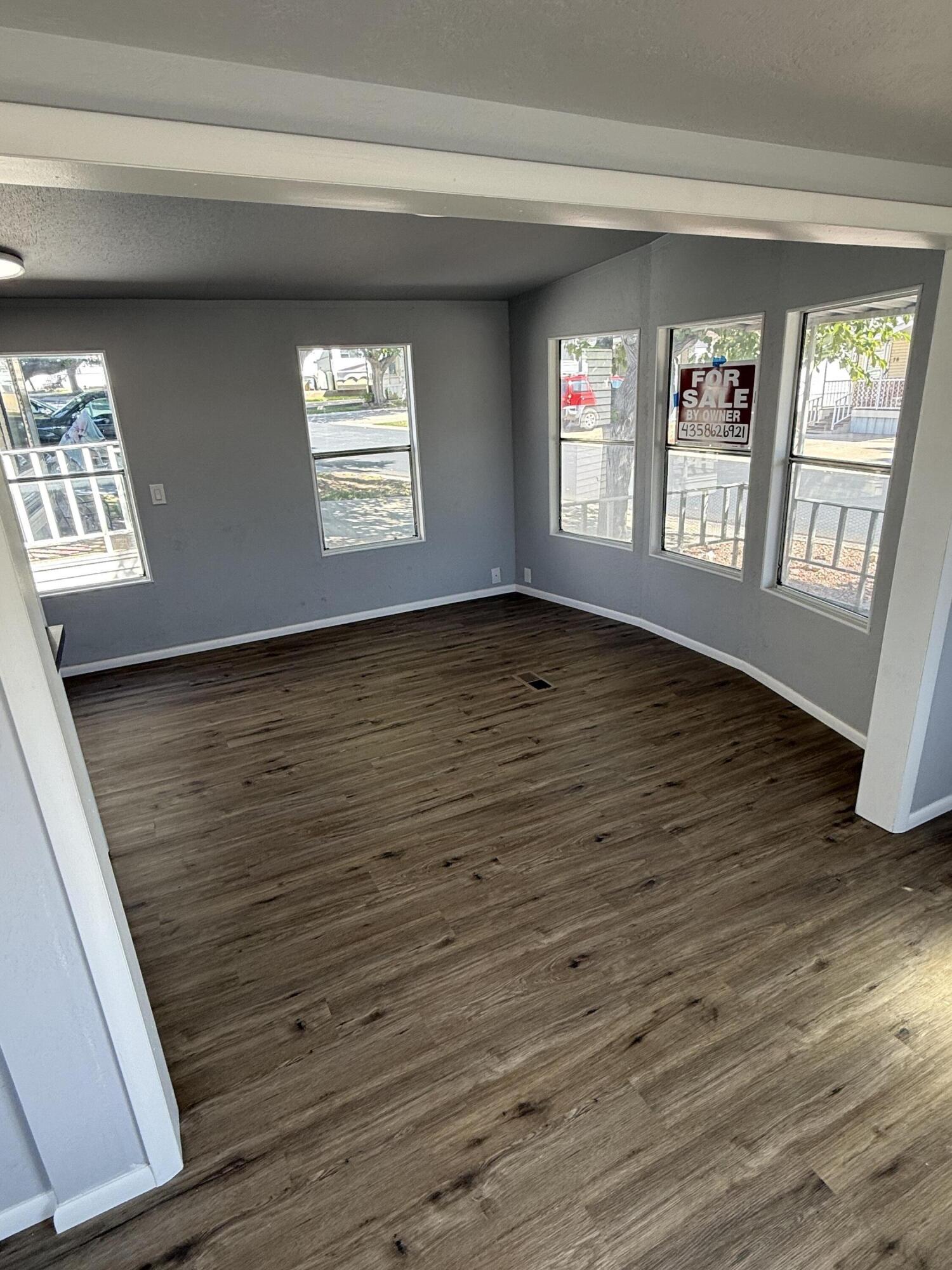 CANYON BREEZE RV RESORT - Residential