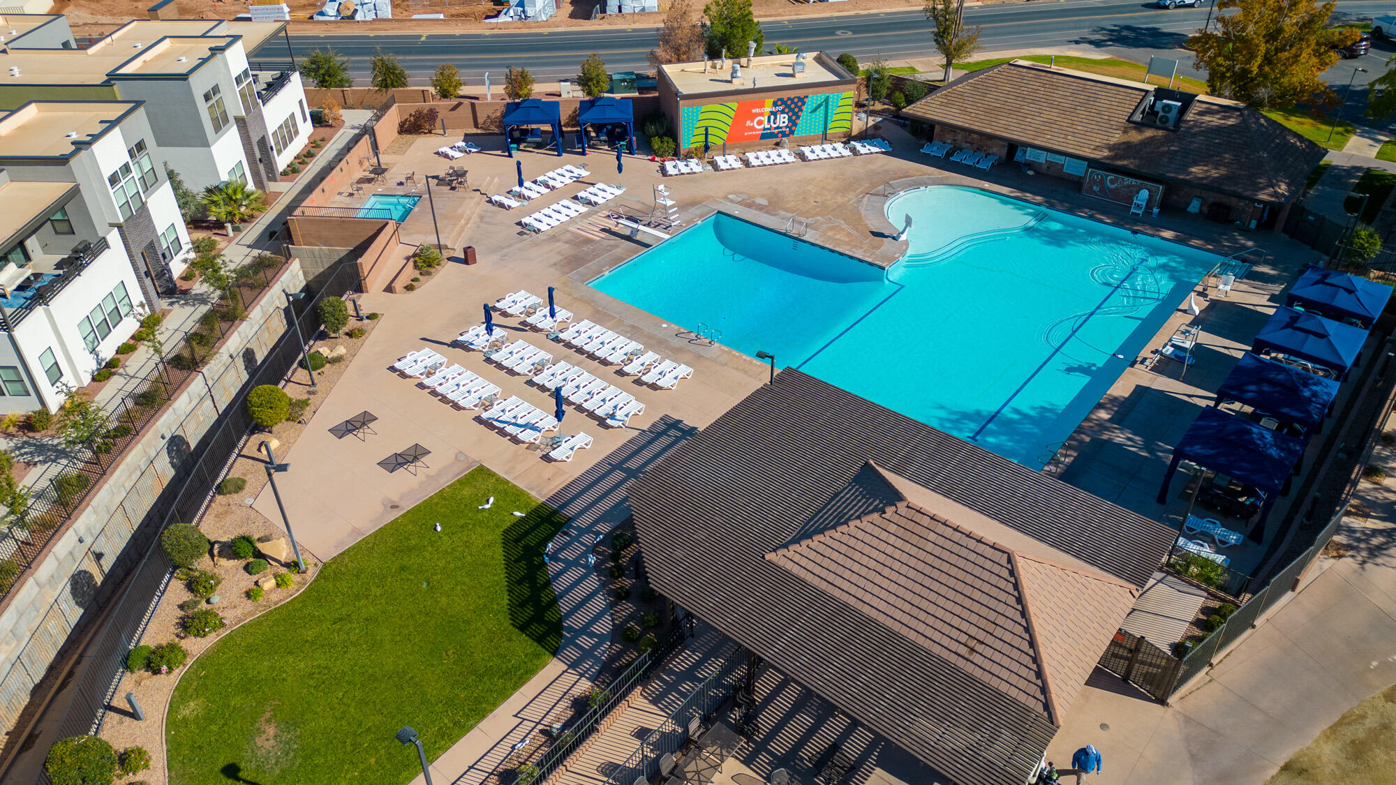 BLOOMINGTON COUNTRY CLUB - Residential