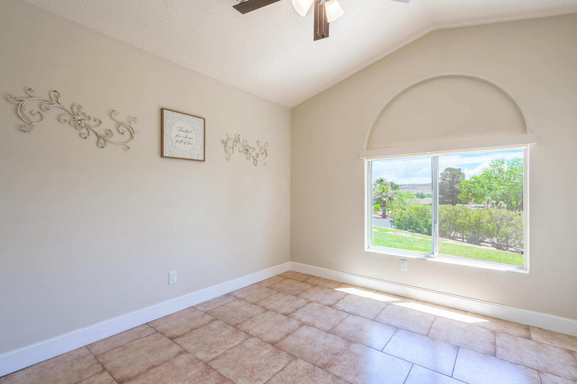 BLOOMINGTON COUNTRY CLUB - Residential