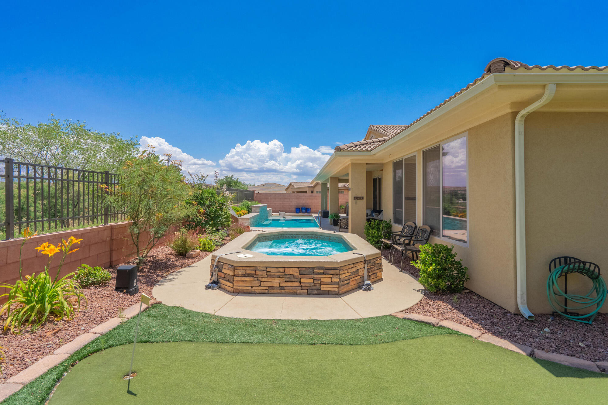 LIBERTY GREENS - Residential