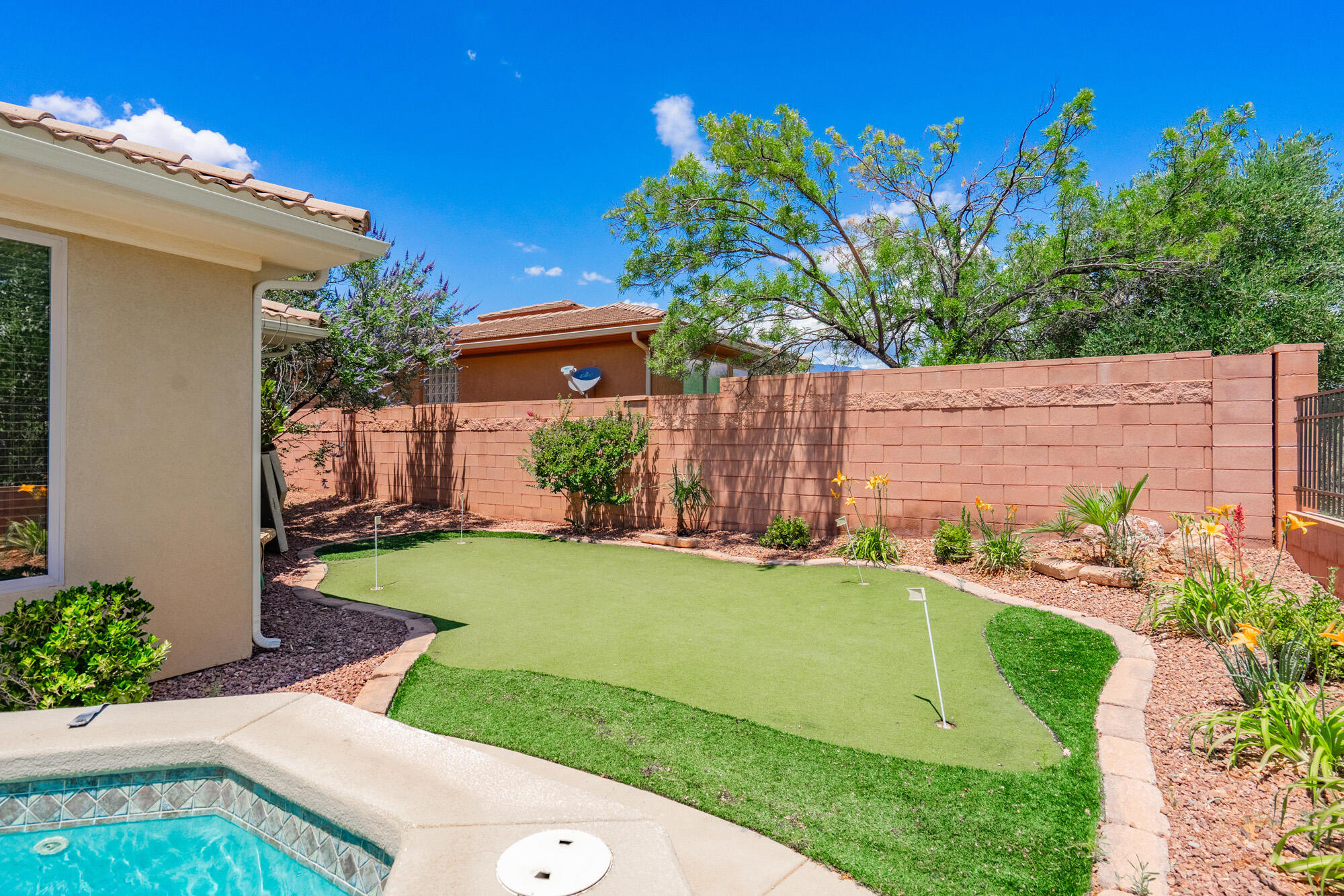 LIBERTY GREENS - Residential