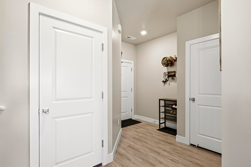 Photo of 3057 N 125 ST E, Cedar City, UT 84721 (MLS # 26-273575)