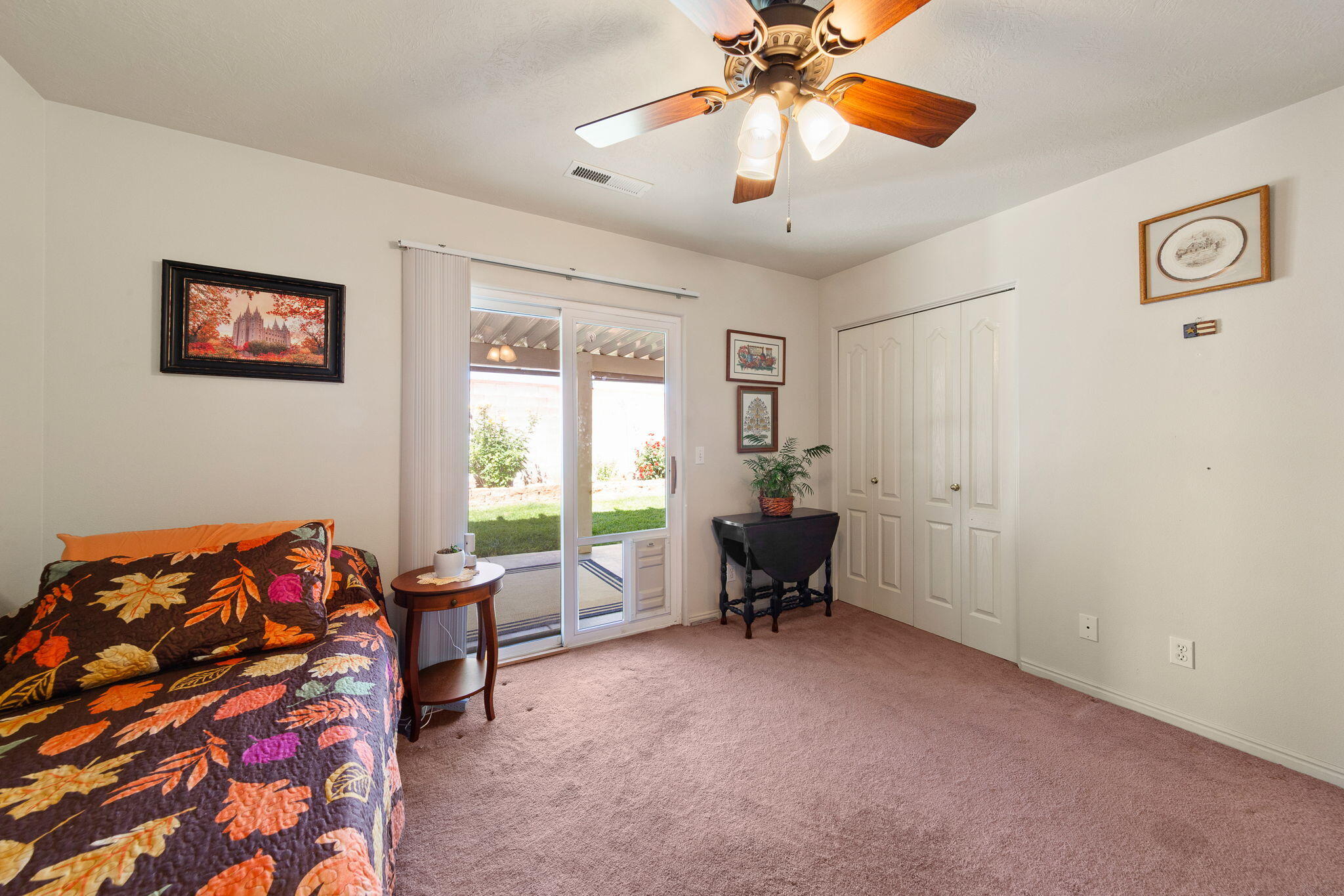 RIDGEPOINTE - Residential