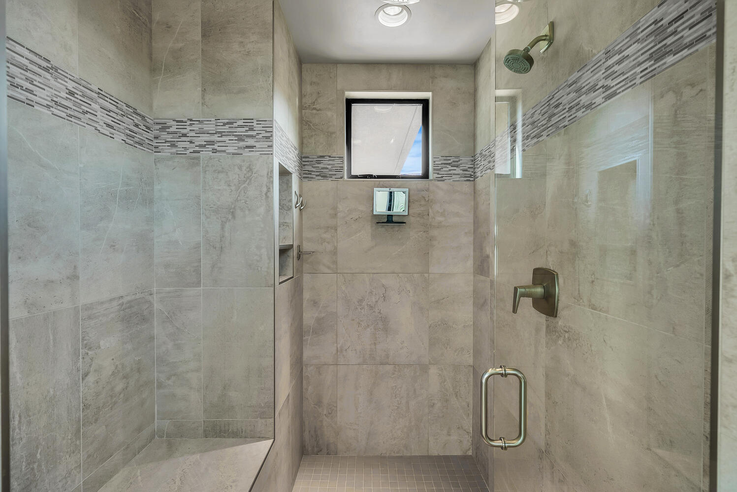 VISTAS AT ENTRADA - Residential