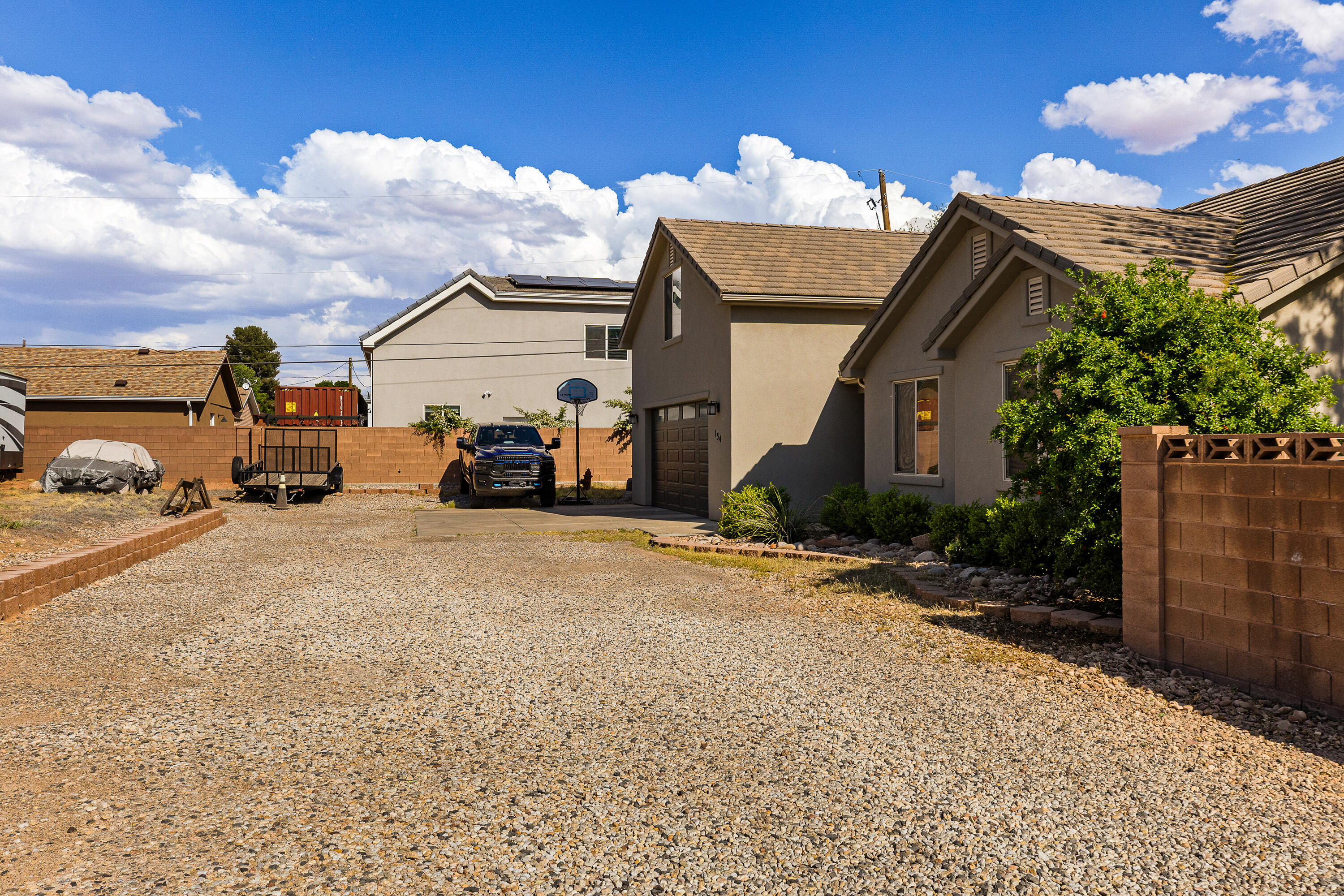 CLUFF MINOR - Residential