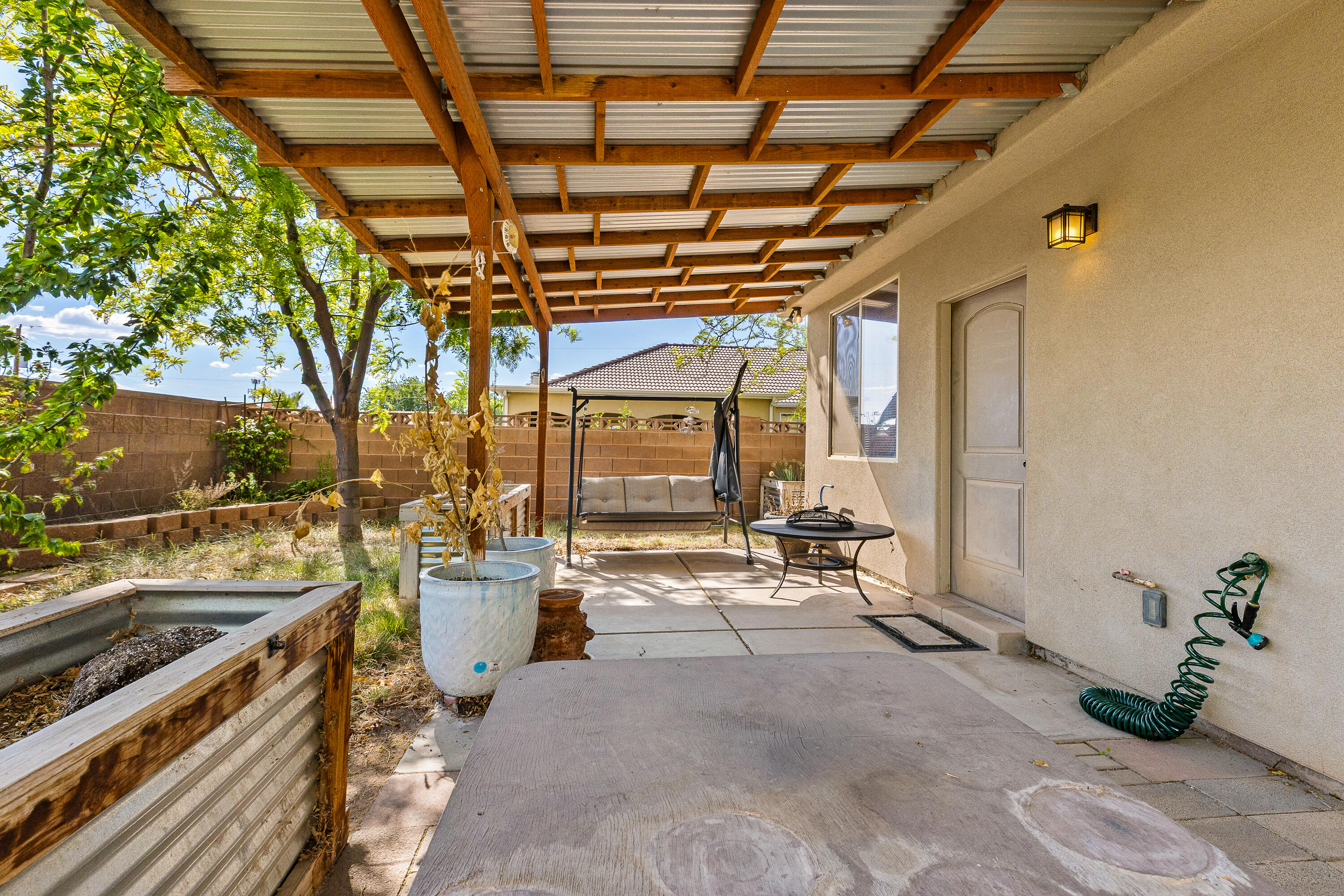 CLUFF MINOR - Residential