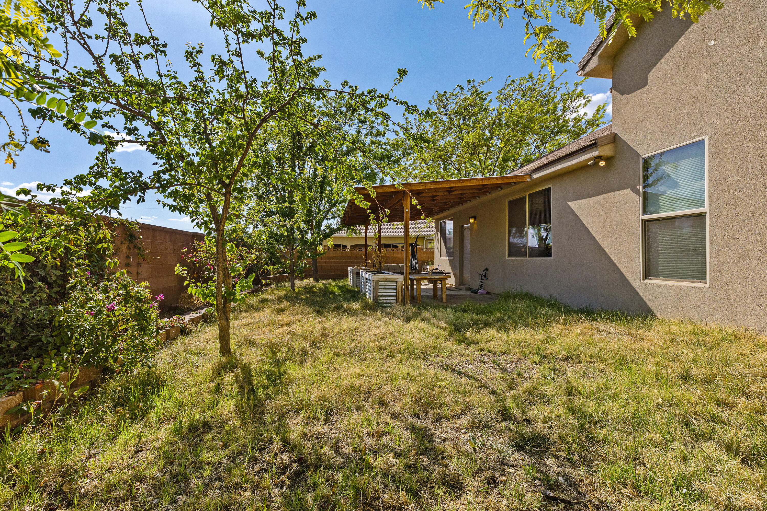 CLUFF MINOR - Residential