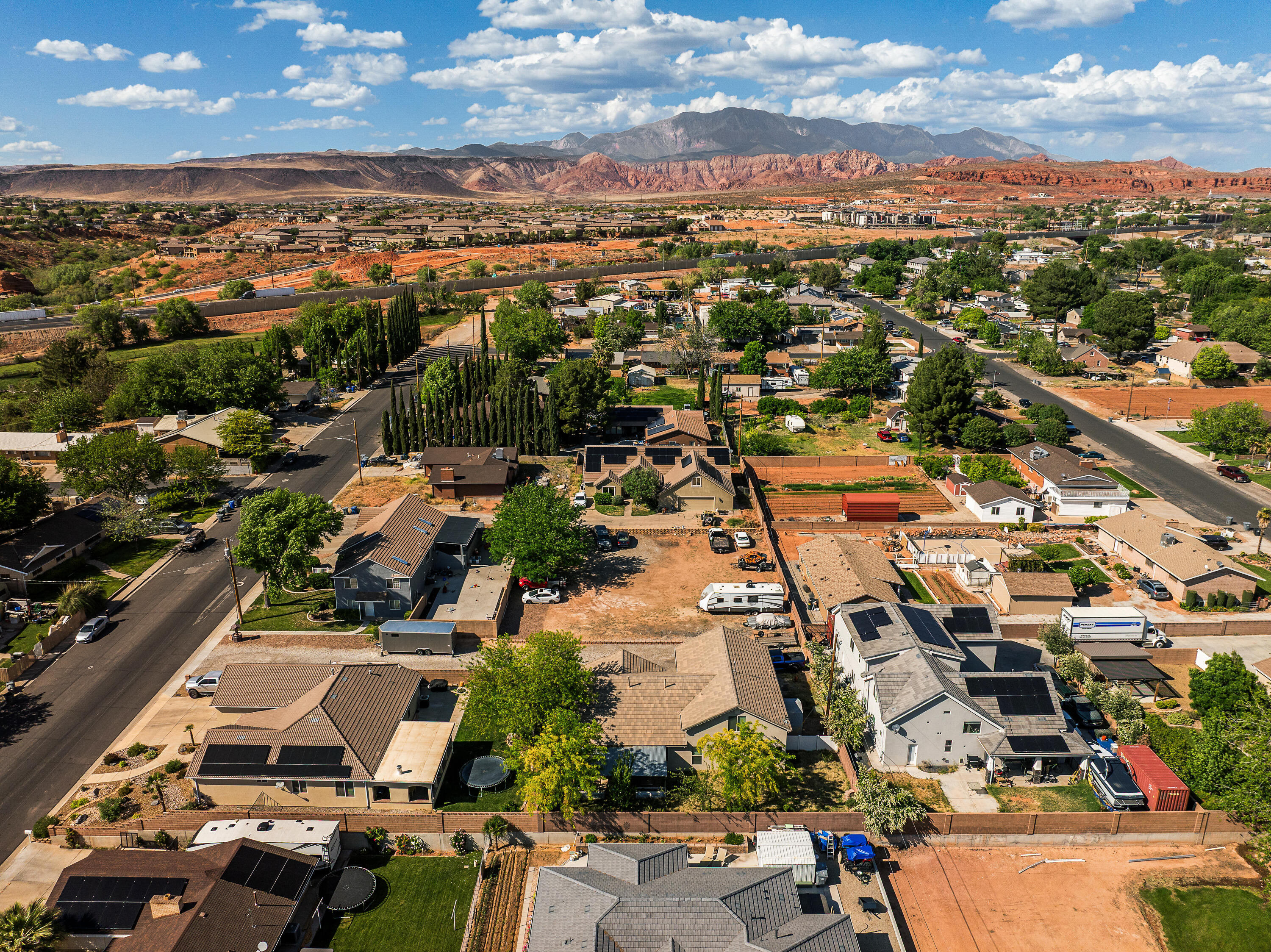 CLUFF MINOR - Residential