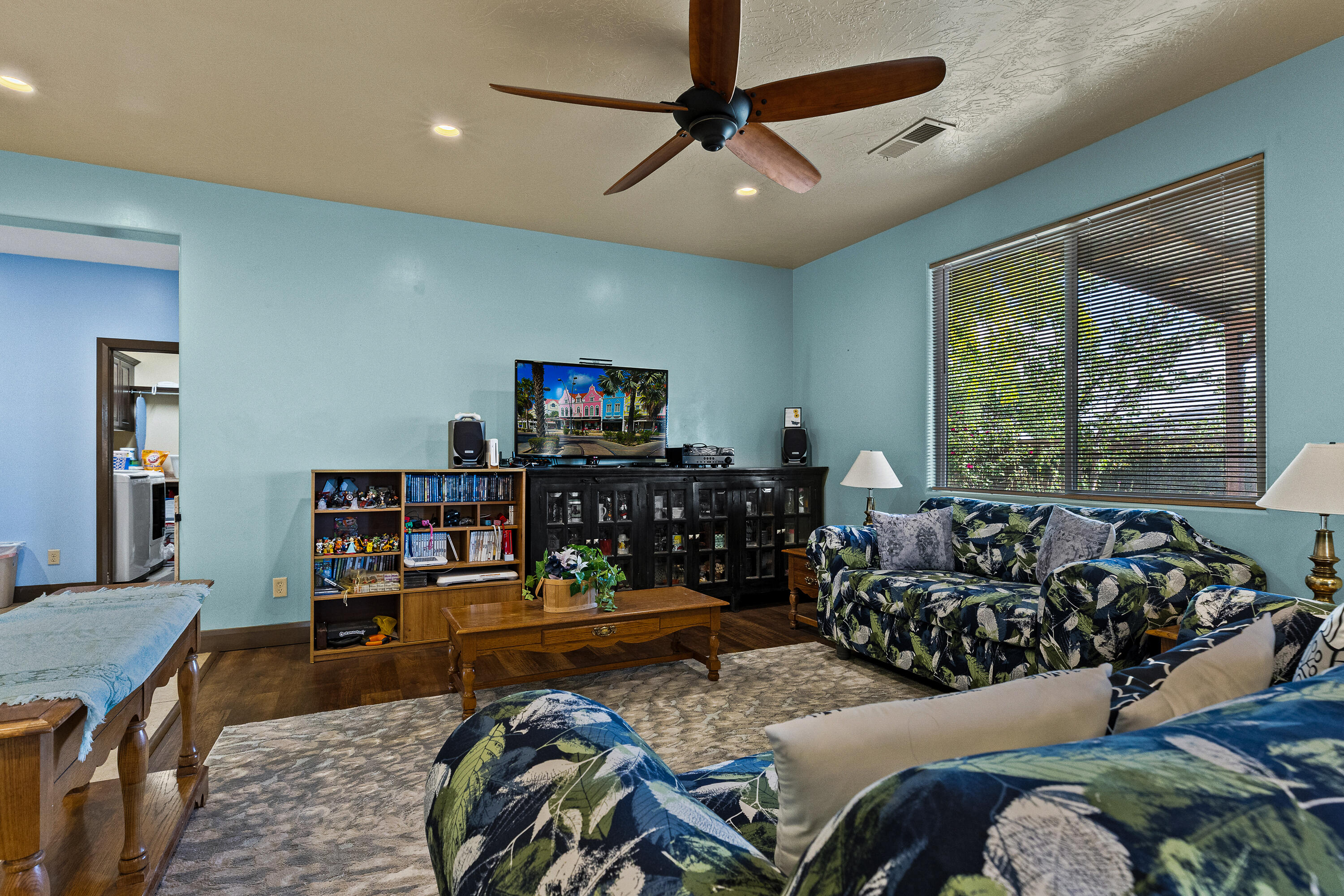 CLUFF MINOR - Residential