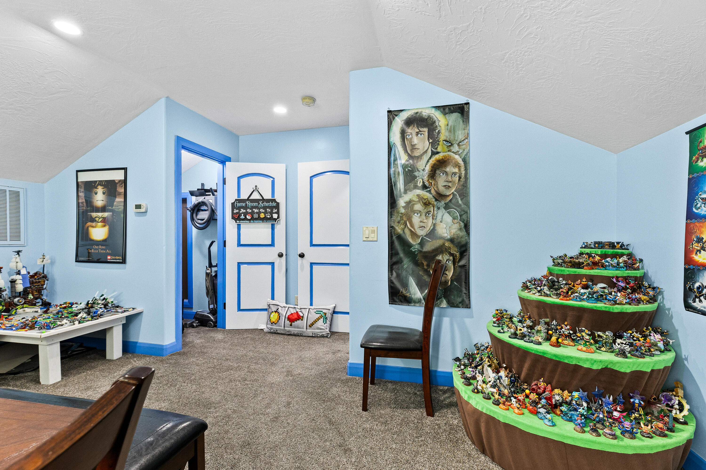 CLUFF MINOR - Residential