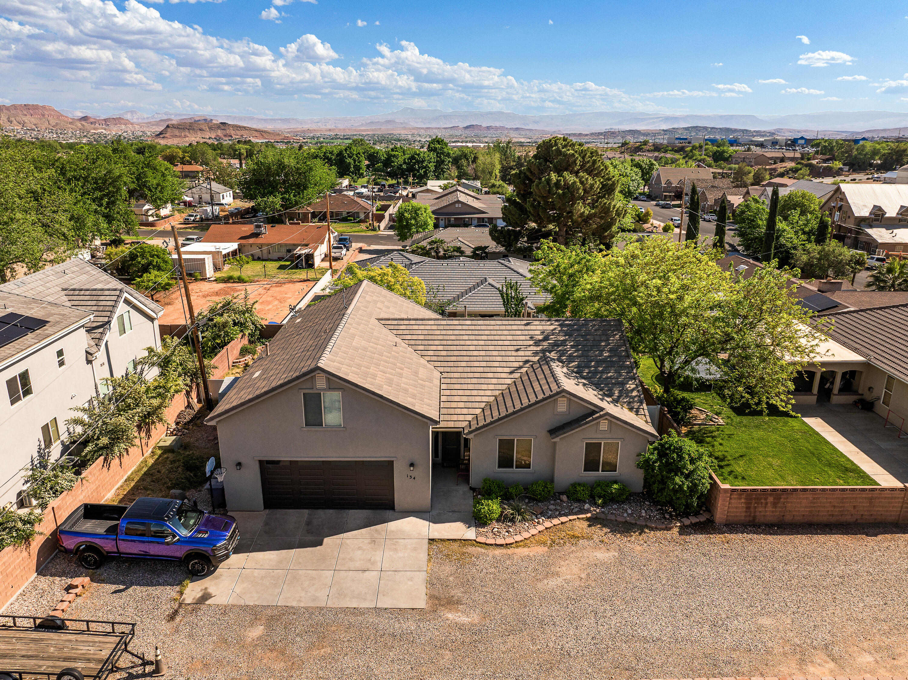 CLUFF MINOR - Residential