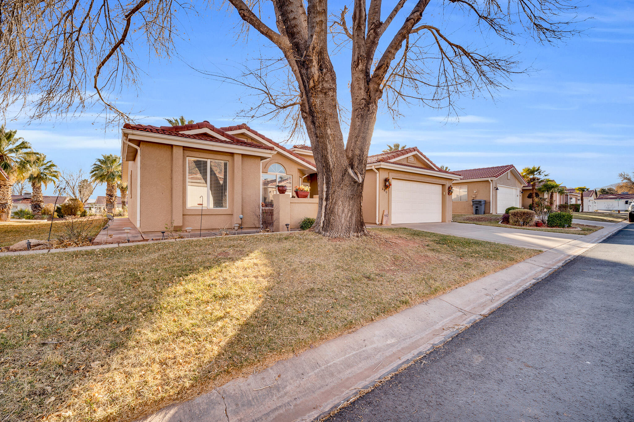 PADRE LAKES TOWNHOMES - Residential