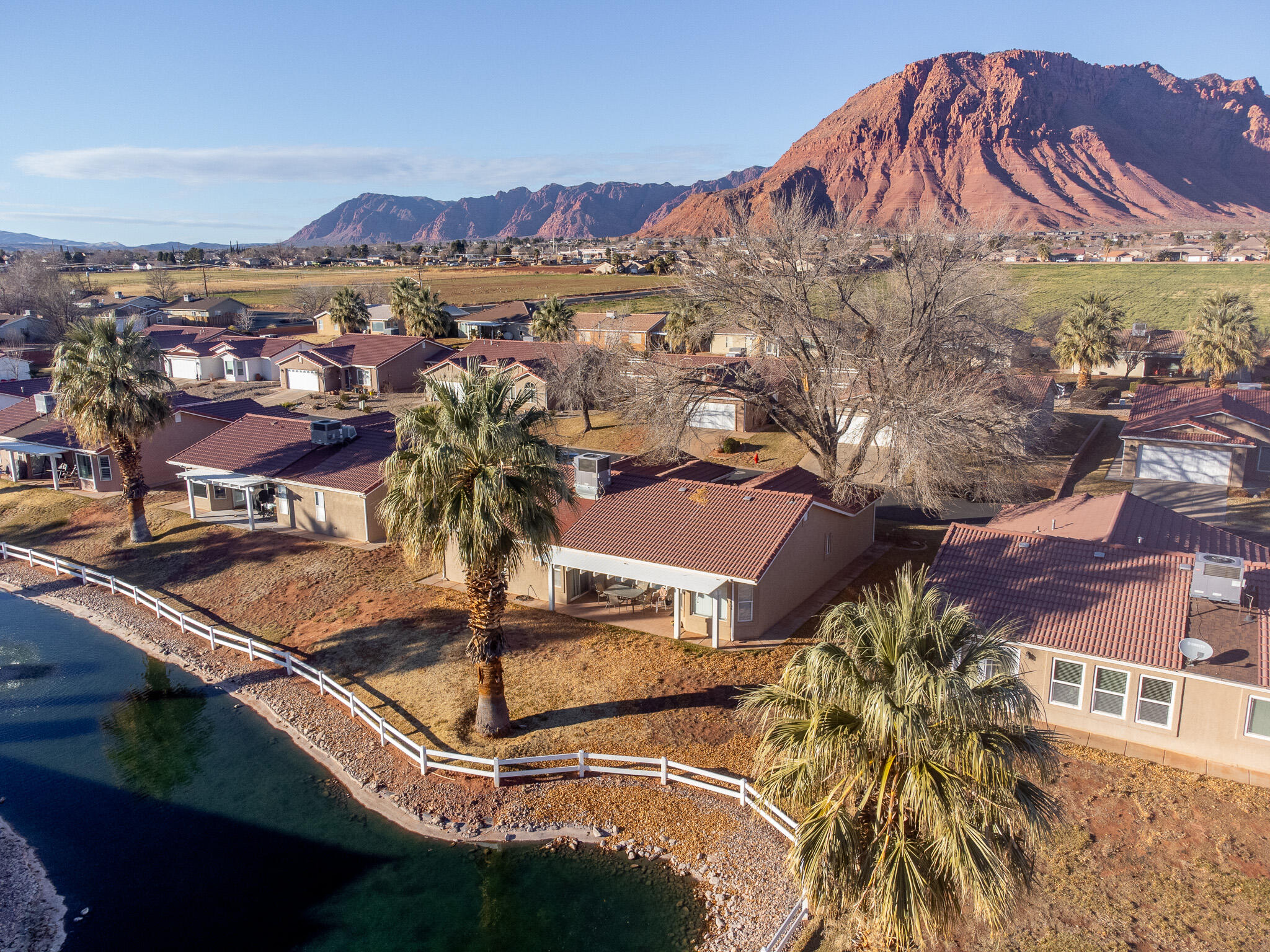 PADRE LAKES TOWNHOMES - Residential