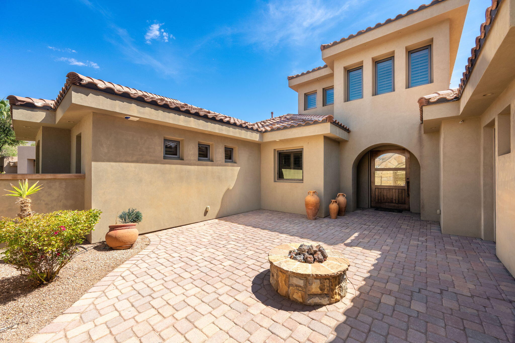 POINTE WEST ESTATES - Residential