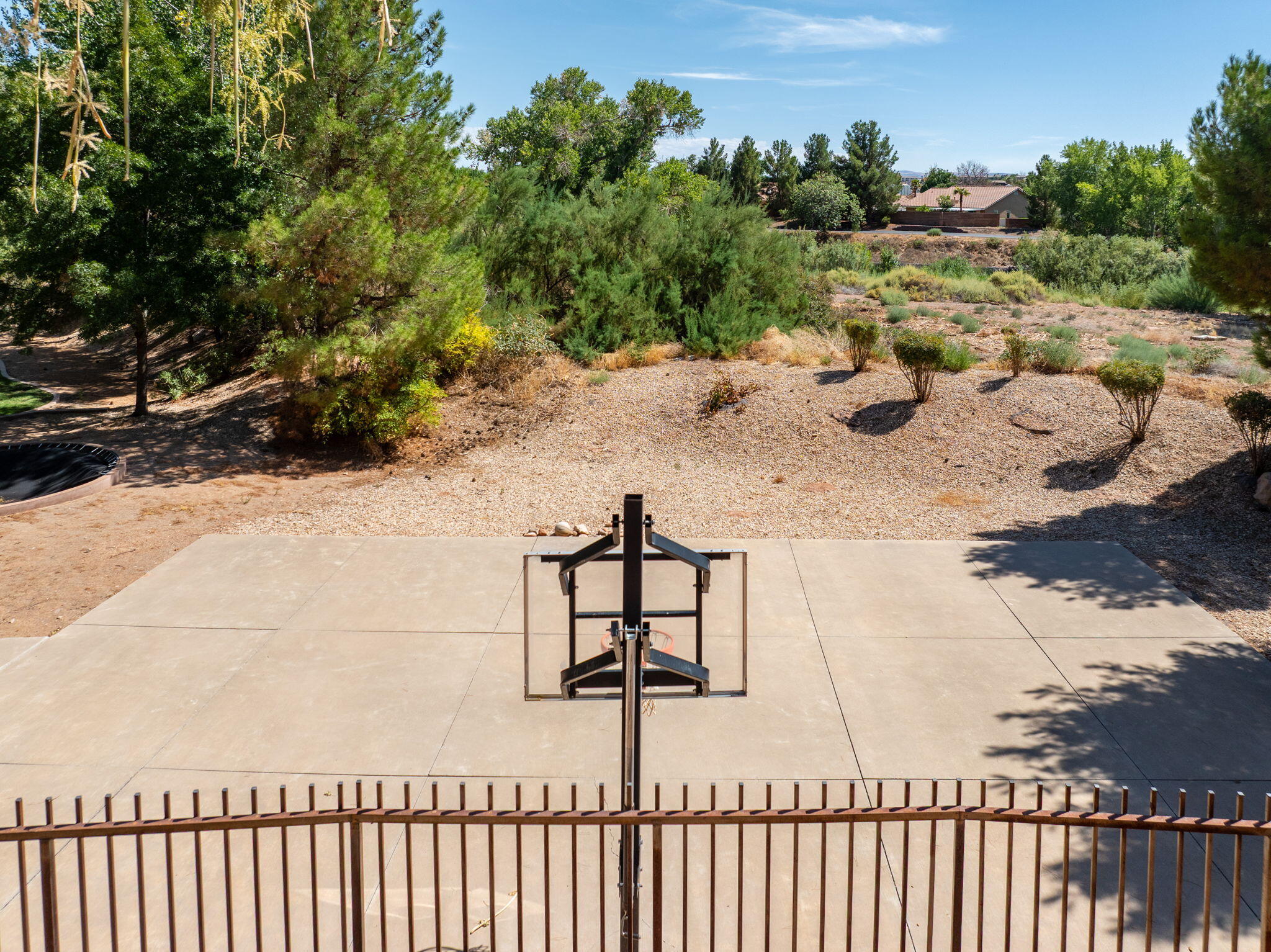 POINTE WEST ESTATES - Residential