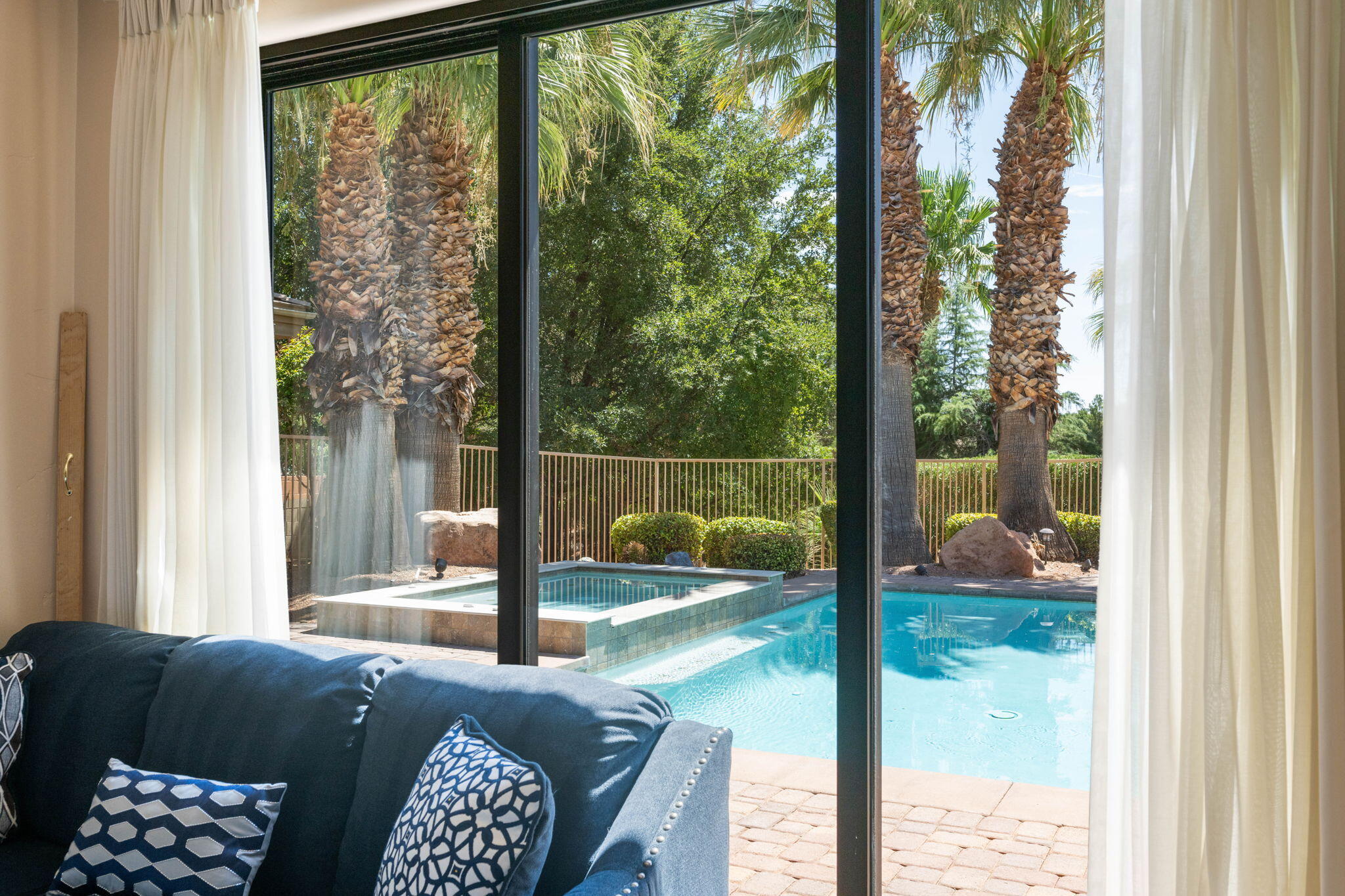 POINTE WEST ESTATES - Residential