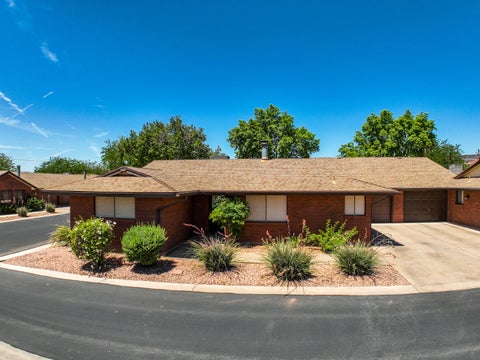 Tiny photo for 840 S 400 E 15 #15, Saint George, UT 84770 (MLS # 26-273334)