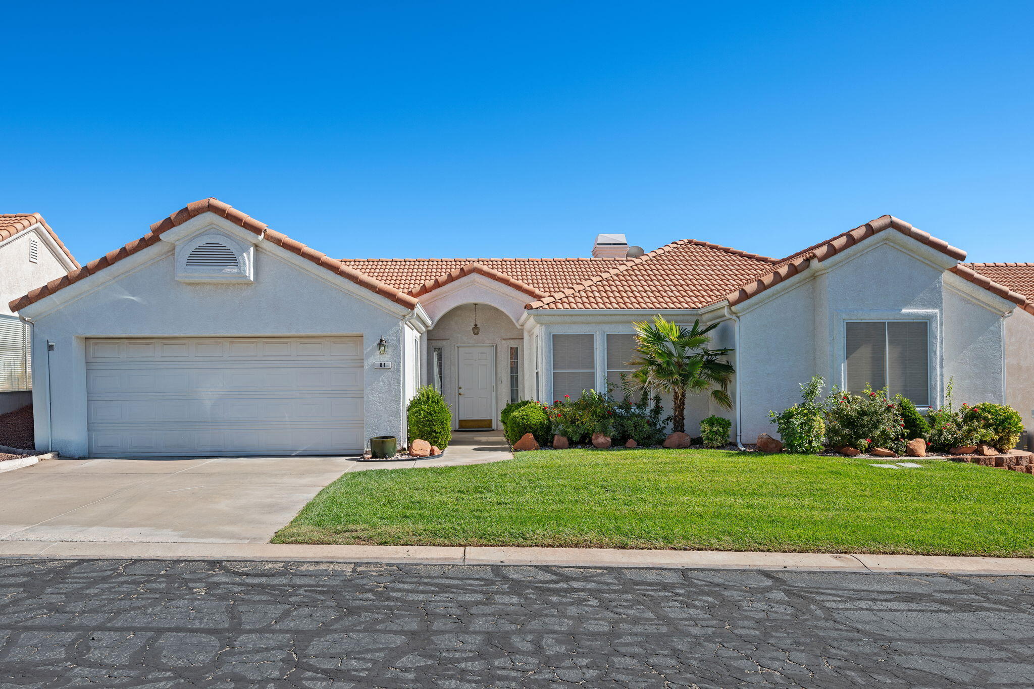 VISTA DEL SOL TOWNHOMES - Residential