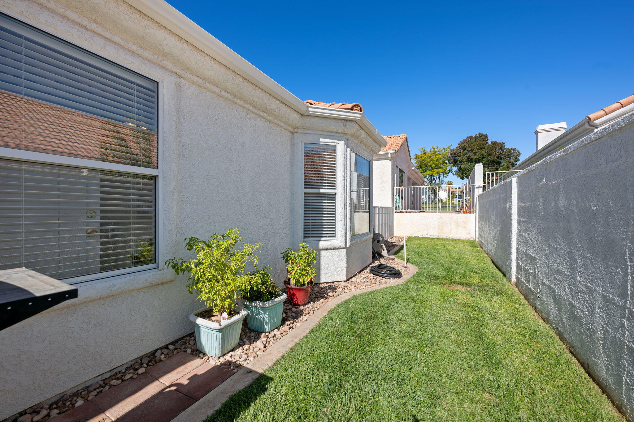 VISTA DEL SOL TOWNHOMES - Residential