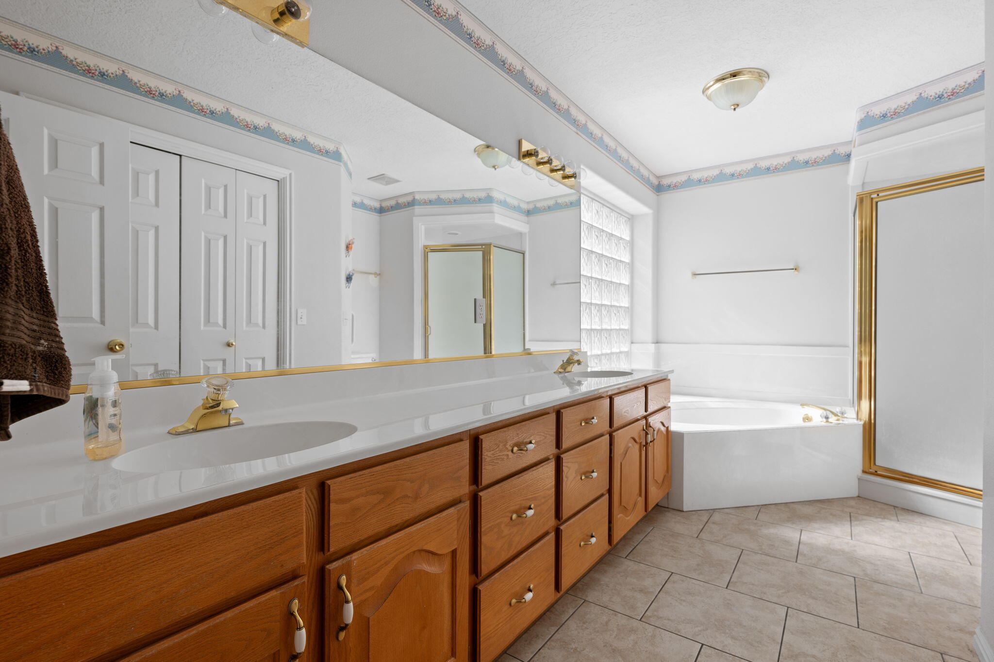 VISTA DEL SOL TOWNHOMES - Residential