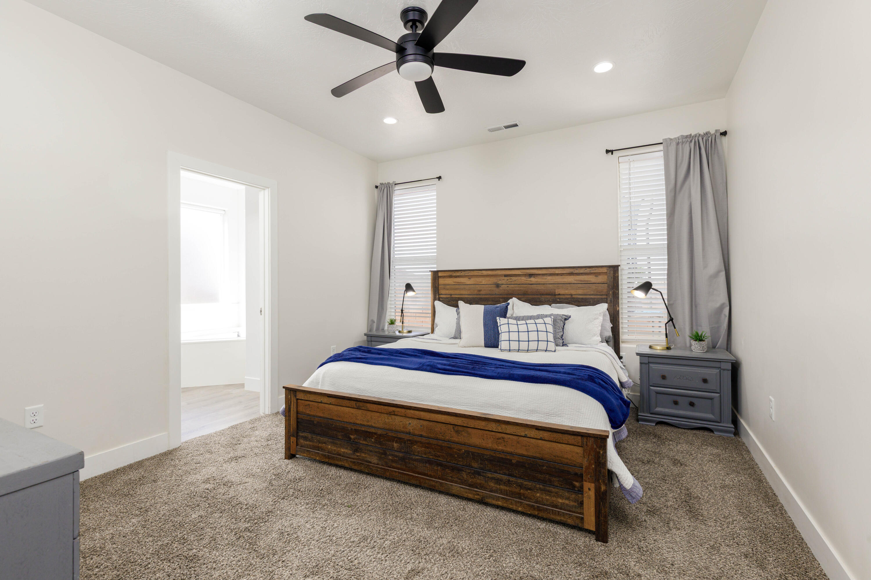 HURRICANE HEIGHTS - Residential