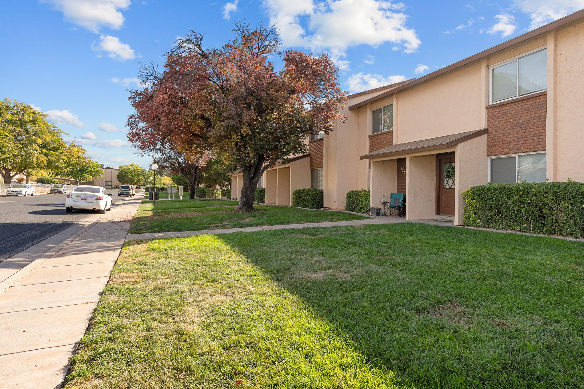 COLOR VIEW TOWNHOMES - Residential