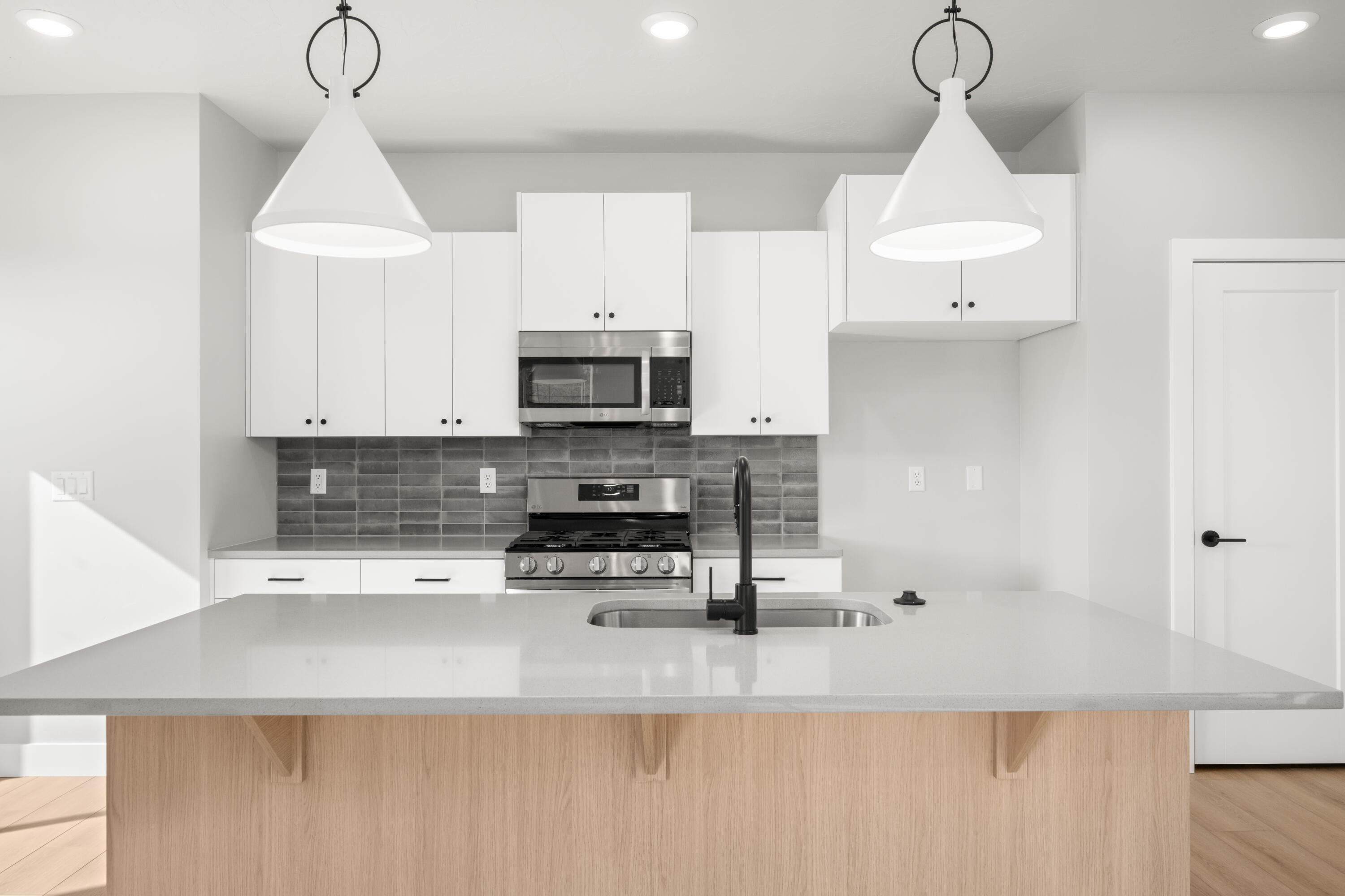 RISE AT CORAL CANYON - Residential