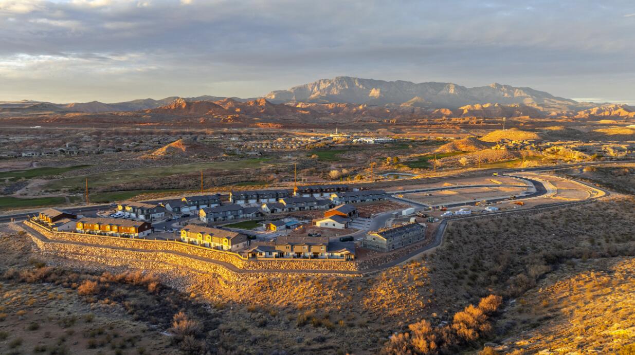 RISE AT CORAL CANYON - Residential